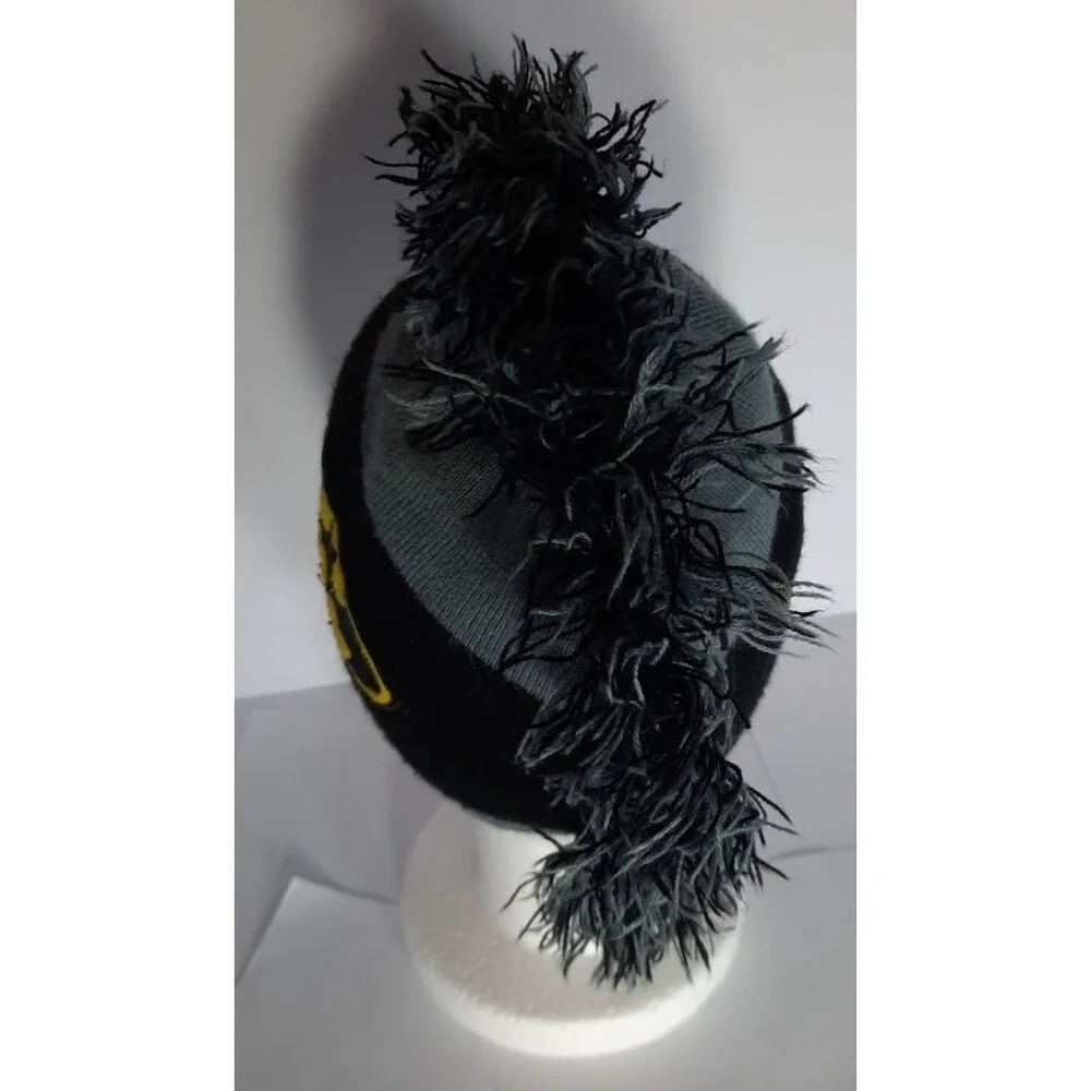 DC Comics Boys Batman  Mohawk Ear Flap Hat One size 4-5 years Black Gray Yellow